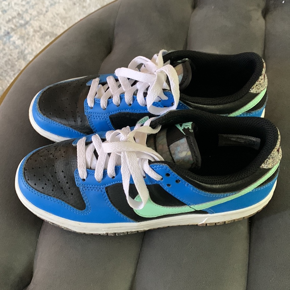Nike Dunks! - Picture 2 of 4